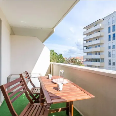 Moderne Avec Balcon Et Parking A - Fr-1-3-625 Apartman Biarritz