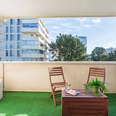 Διαμέρισμα Moderne Avec Balcon Et Parking A - Fr-1-3-625 *
